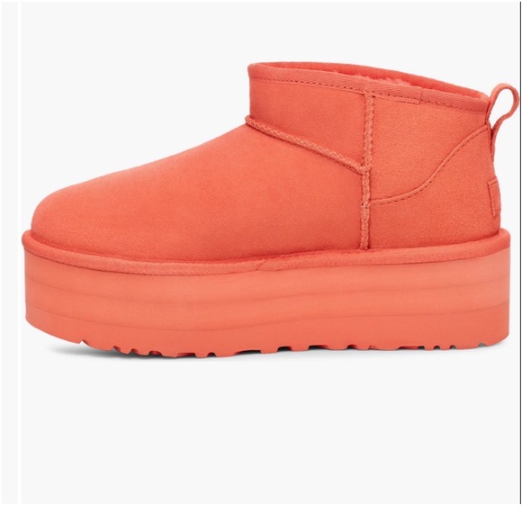 UGG Classic Ultra Mini Platform  Boots - Picture 2 of 6